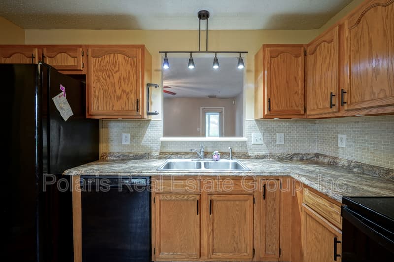 Pittsboro House: 20 Lynn Court