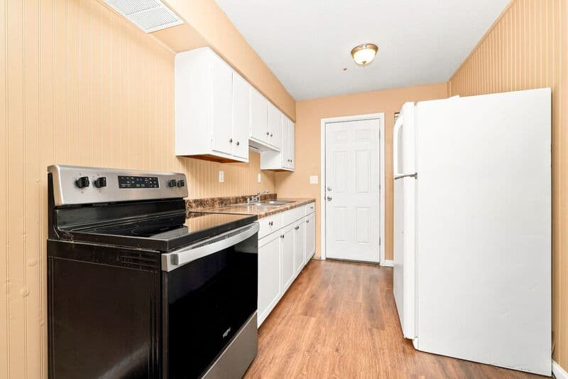 Dayton House: 2646 Home Ave