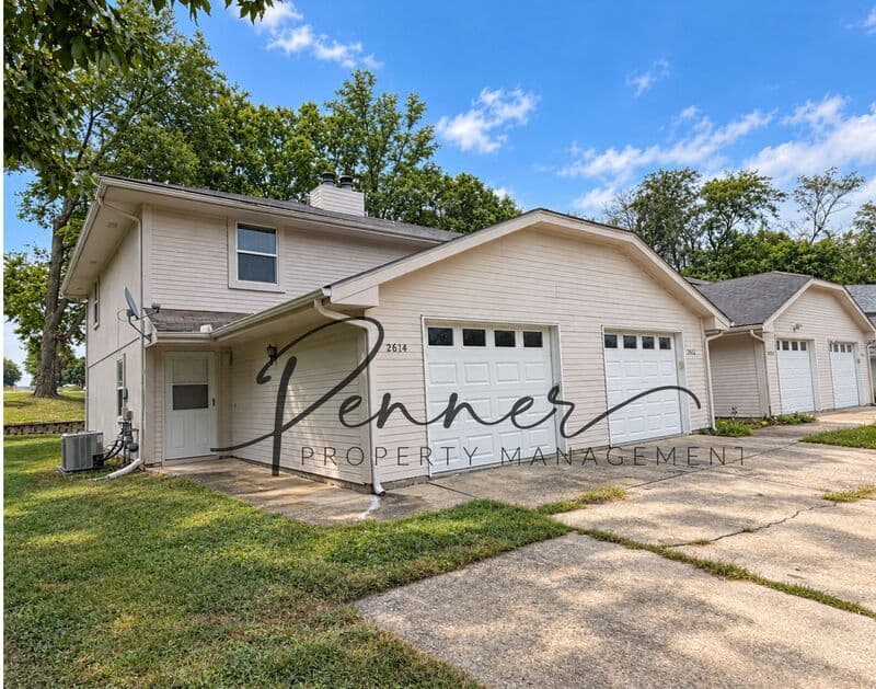 Blue Springs House: 2614 NW 3rd Terrace