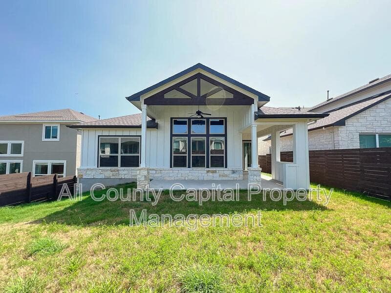 Austin House: 7212 Jument Drive