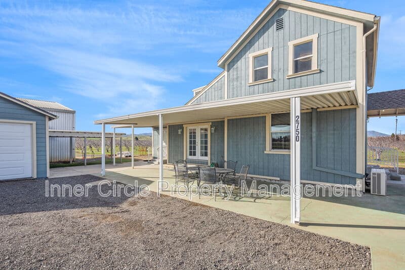 Brentwood House: 2750 Concord Avenue