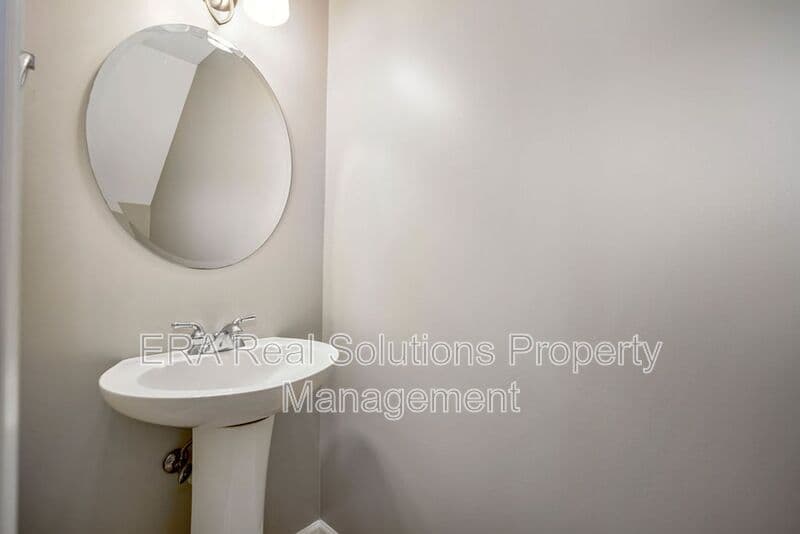 CIncinnati Condo: 2132 Gilbert Ave.