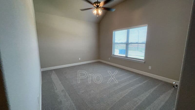 Pea Ridge House: 2408 Charles St