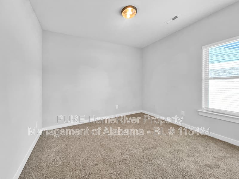 Meridianville House: 221 John Harold Dr