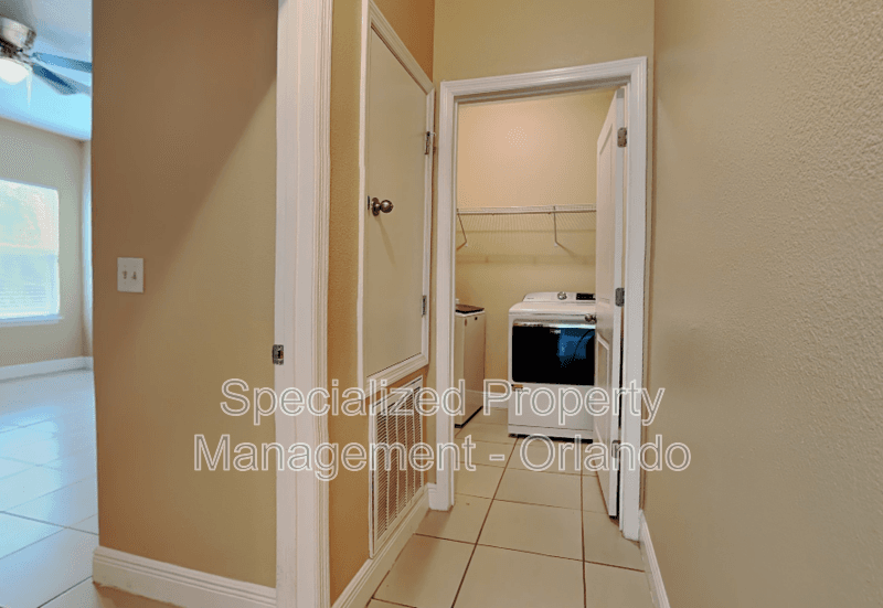 Ocala House: 5017 SW 165th Street Rd