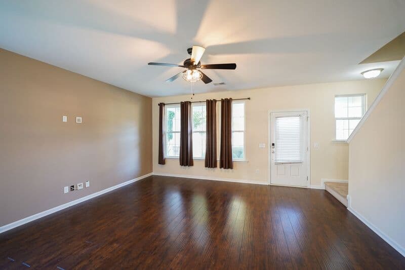 Pooler House: 43 Sand Valley Ct