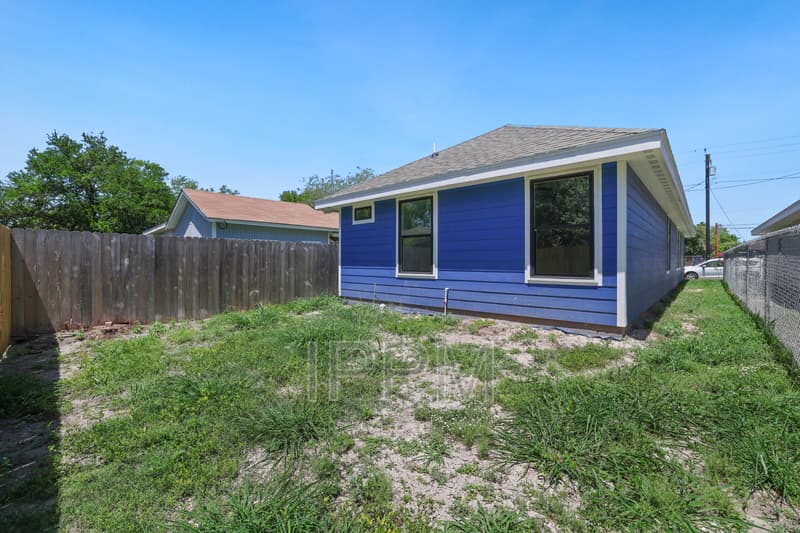 Weslaco House: 620 Llano Grande