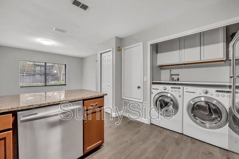 Ocoee Townhome: 631 Olympic Dr