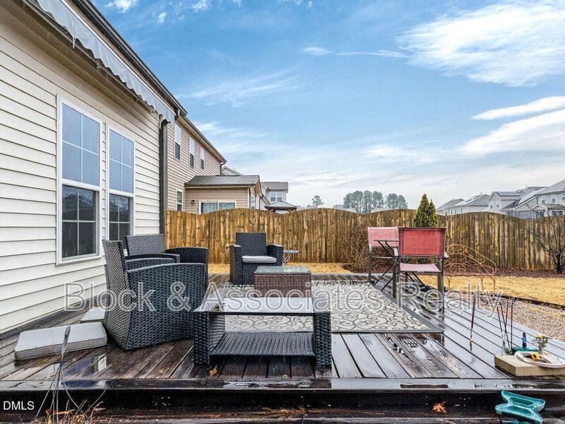 Youngsville House: 405 Hickory Run Lane