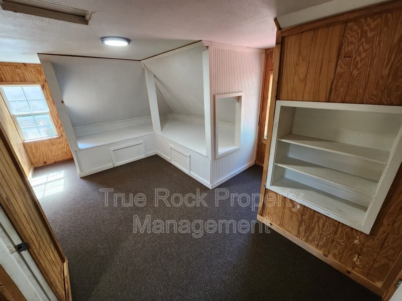 Asher House: 109 Osage Street (Asher)