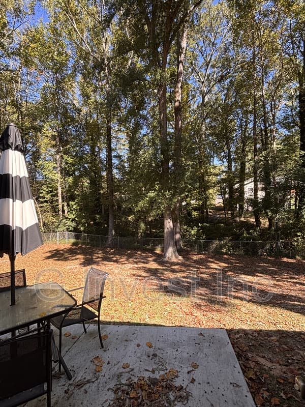 College Park House: 2795 Foxhall Lane N
