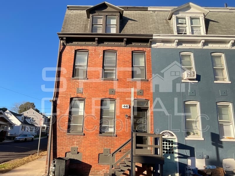York House: 440 Juniper Street