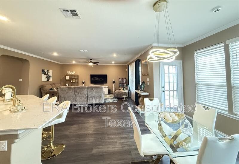 Round Rock House: 4644 Padula Drive