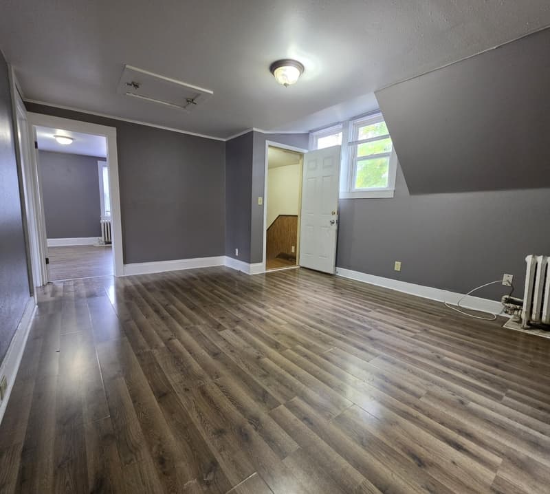 Oshkosh Condo: 515 Jackson Street - Upper