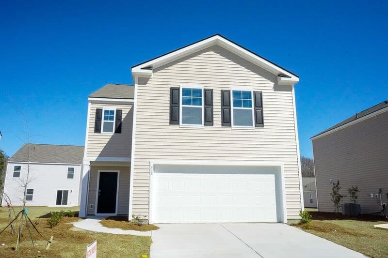 Bloomingdale House: 418 Coconut Dr