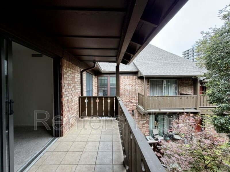 Tulsa House: 2224 South Boston Ave