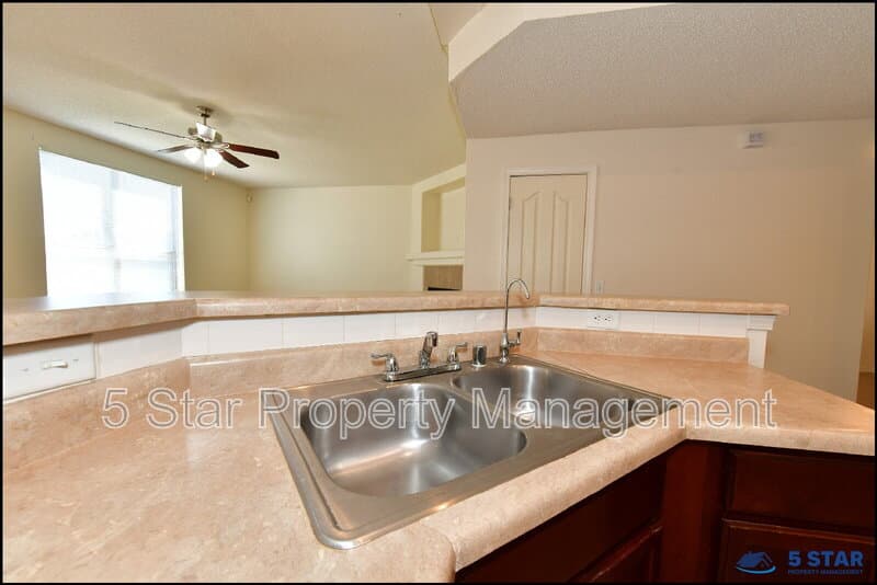 El Paso House: 736 Draco Pl !!