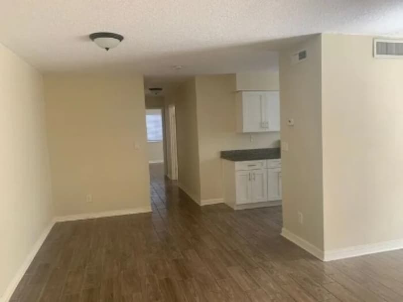 New Smyrna Beach Condo: 100 E Rhodes Dr