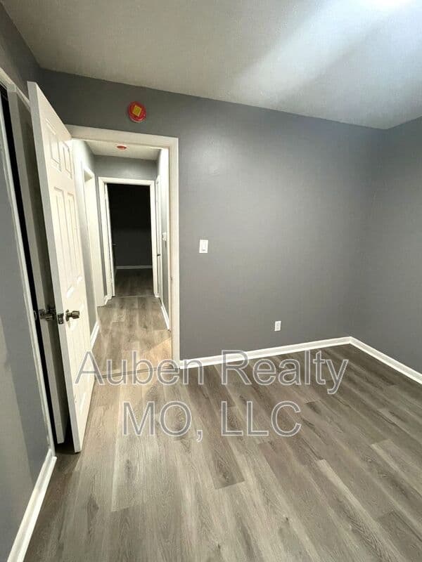 Kansas City Condo: 3143 Puckett Rd