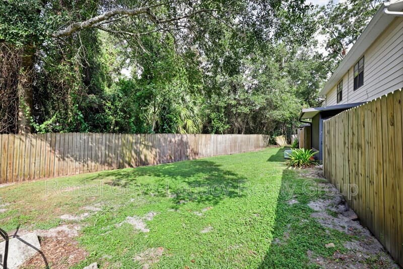 Orange Park Townhome: 803 Kettering Way