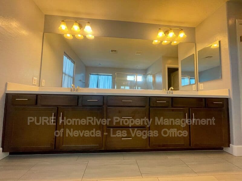 Las Vegas House: 8971 Whitten Park Ave