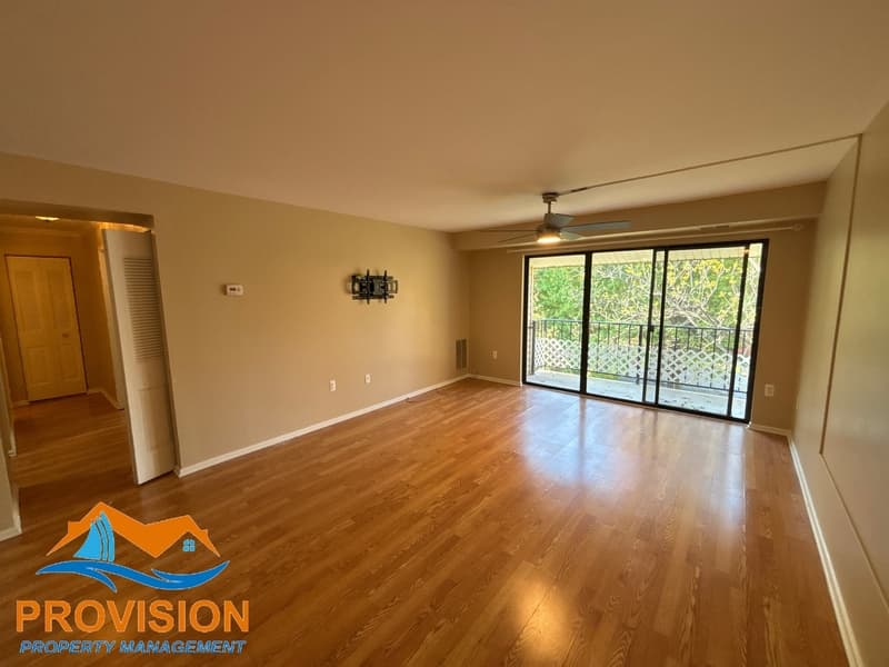 Annapolis Condo: 2572 Riva Road