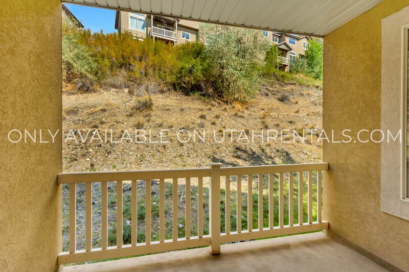 Provo Condo: 1043 Canyon Meadow Dr