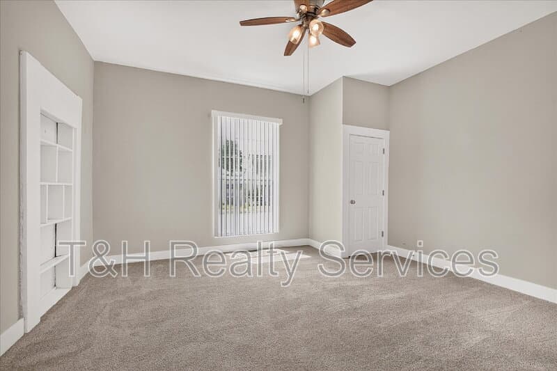 Greenfield House: 604 West 4th Street