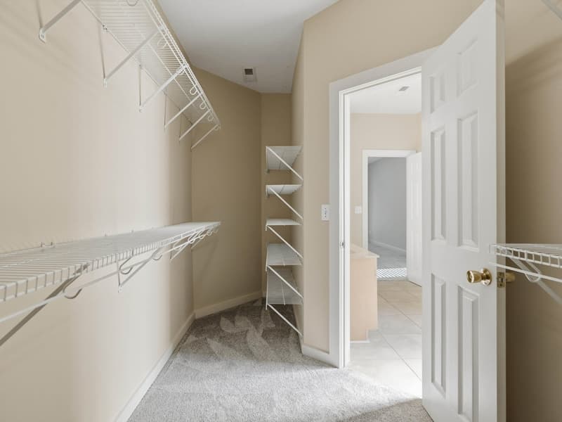 Madison House: 213 Pointe Verde Circle