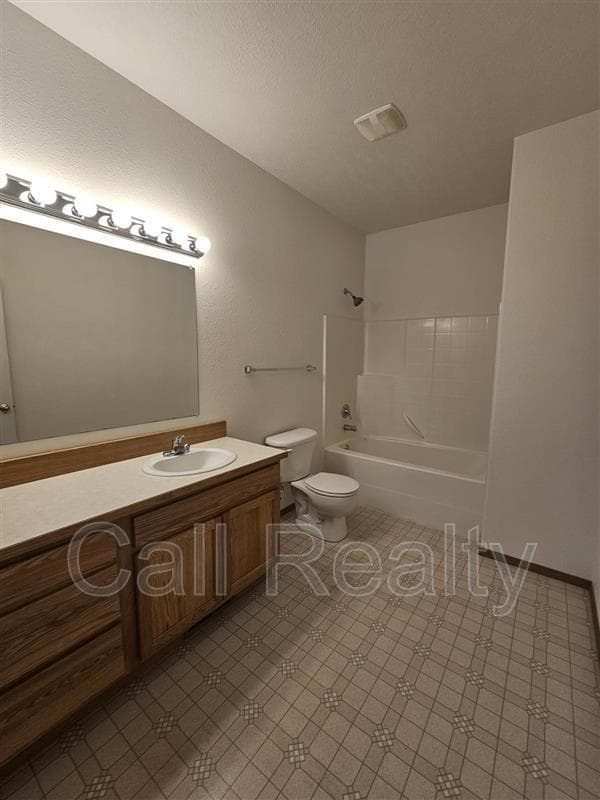 Airway Heights Condo: 823 S Russell St