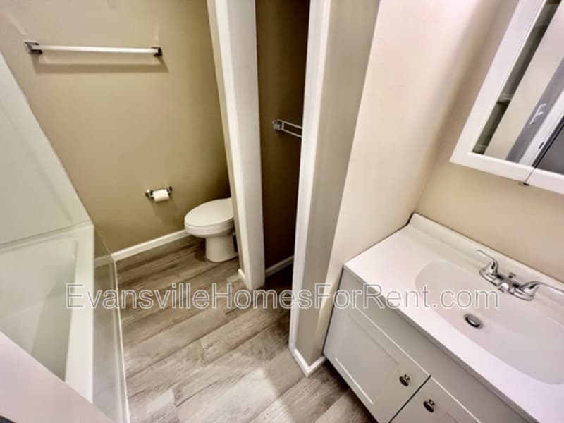 Evansville Condo: 120 S Boeke Rd