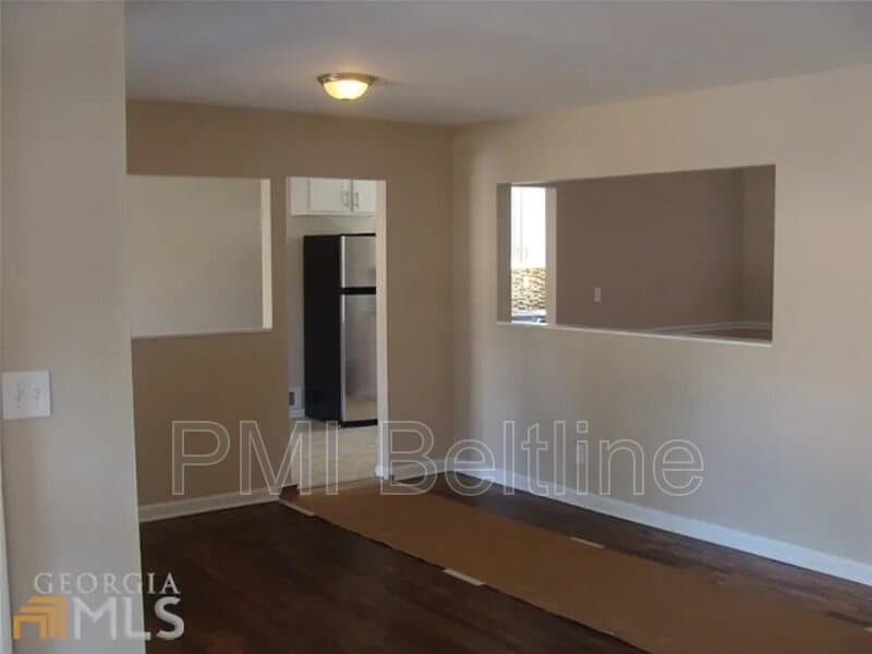 Decatur House: 2881 Monterey Drive