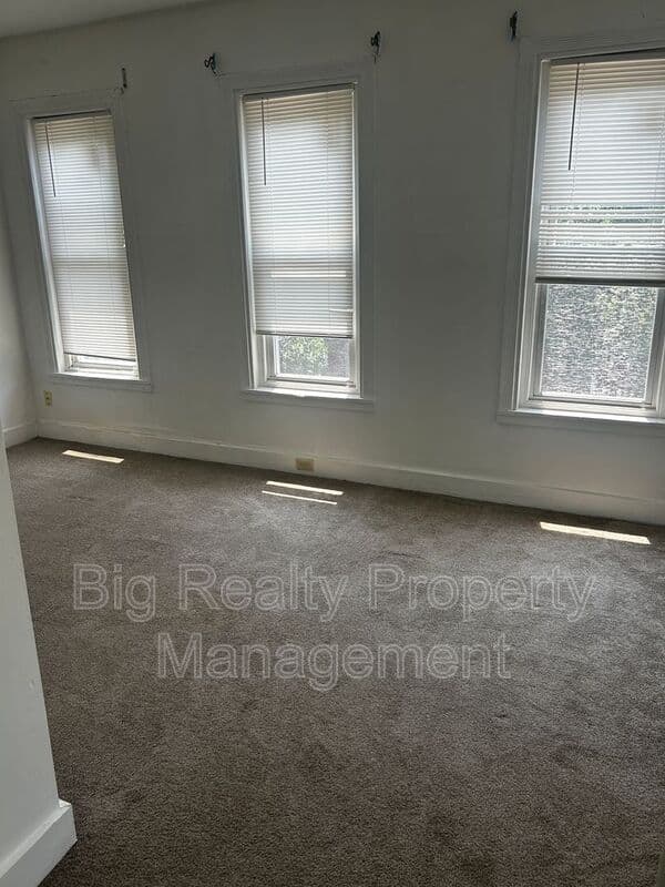 Pottstown House: 441 Walnut St