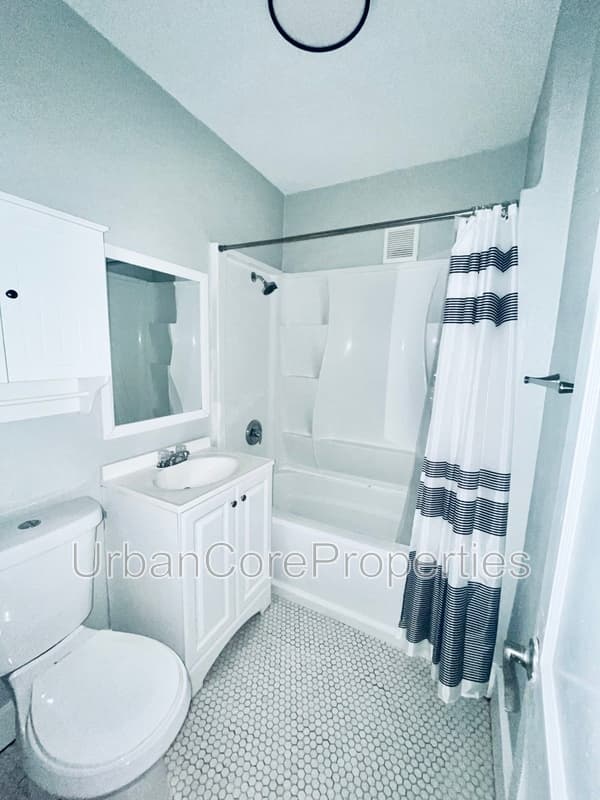 St. Petersburg Condo: 216 5th Ave N