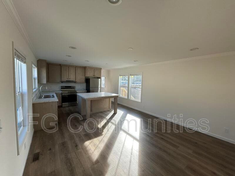 Gastonia House: 206 Wedowee Lane