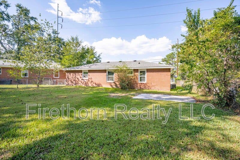 Augusta House: 1946 Lumpkin Road