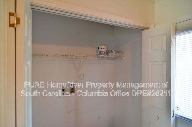 Columbia House: 22A Prices Ct