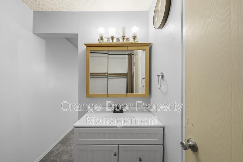 Kent Condo: 23601 112th Avenue SoutheastA102