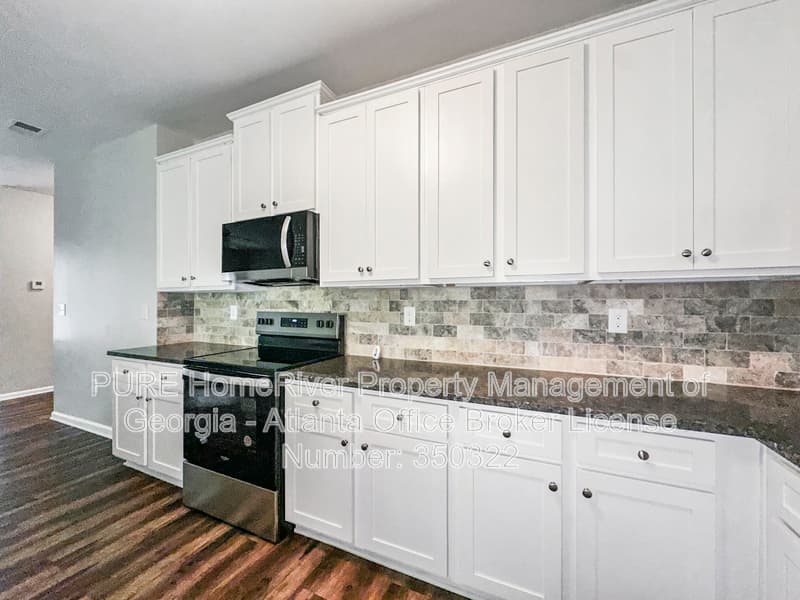 Mcdonough House: 212 Daisy Cir