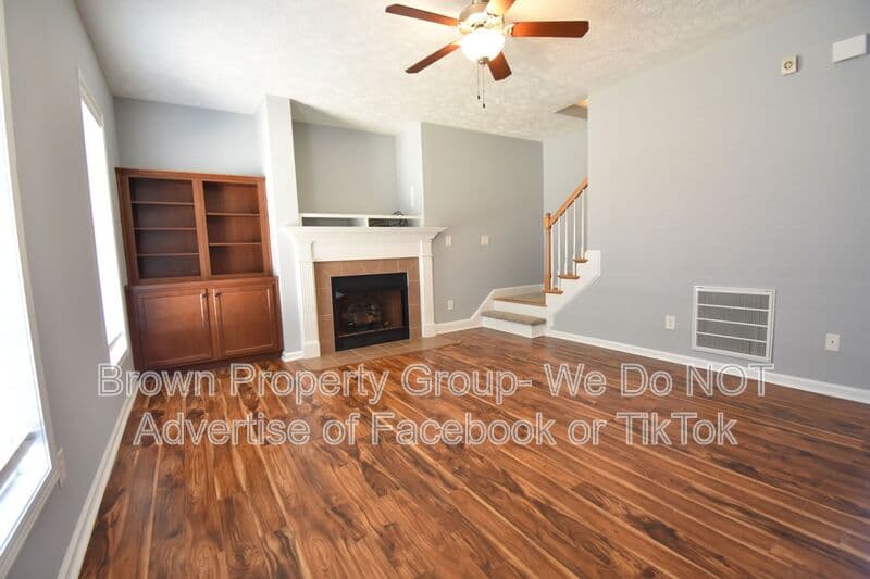 Fayetteville House: 4840 Headwind Drive