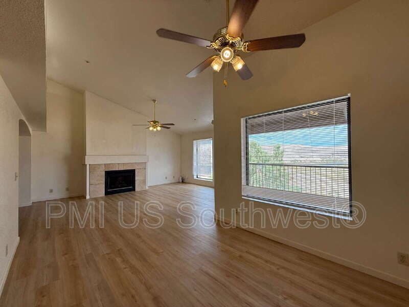Bullhead City Condo: 1611 Highway 95