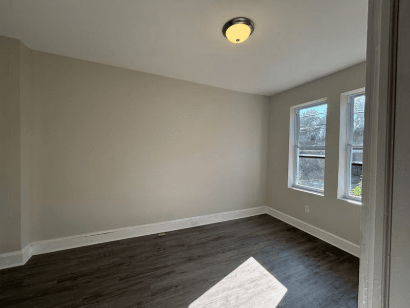 Baltimore House: 41X N Loudon Ave