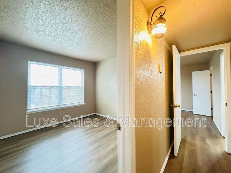 Oklahoma City Condo: 3200 W Britton Road