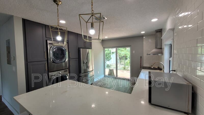 Coral Springs House: 1309 NW 89th Dr
