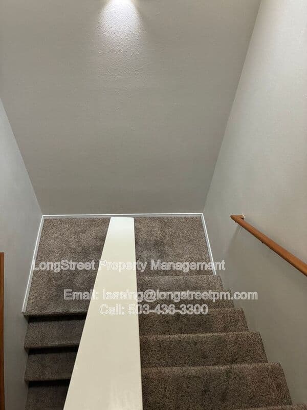 Corvallis Condo: 2349 NW Hummingbird Dr