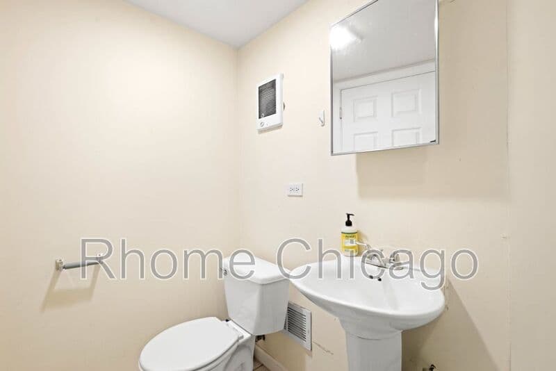 Chicago Condo: 6115 S Drexel Ave