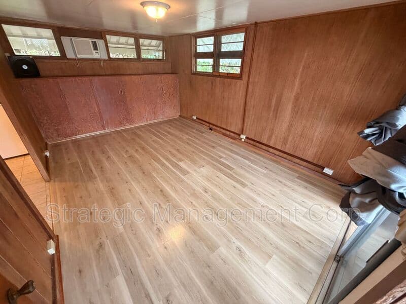 Honolulu House: 4257 A Sierra Dr.