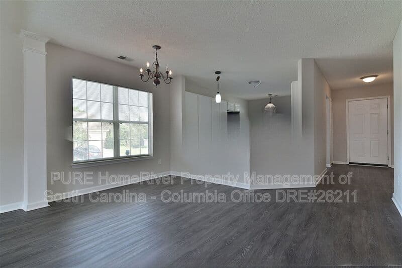 Columbia House: 200 Lawson Dr