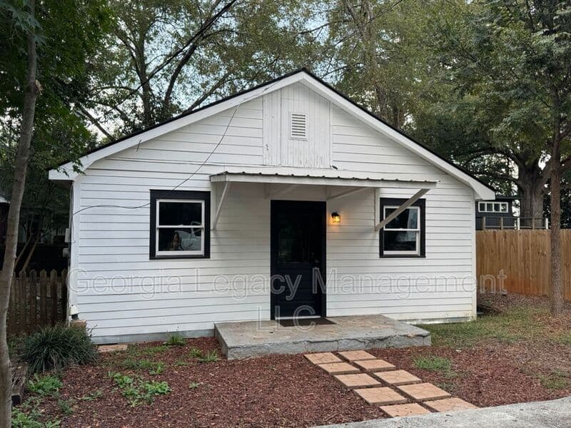 Athens House: 275 Boulevard Heights