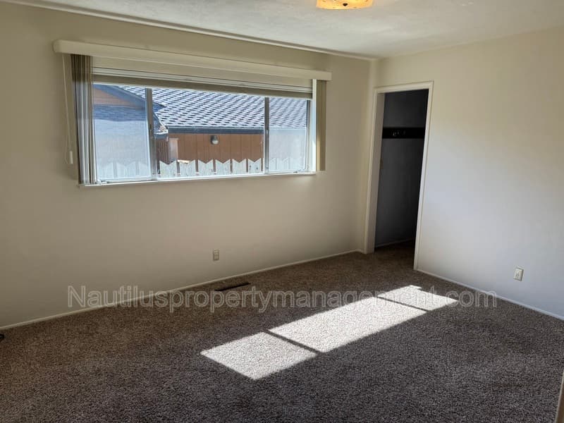 Santa Cruz House: 323 Spring Street